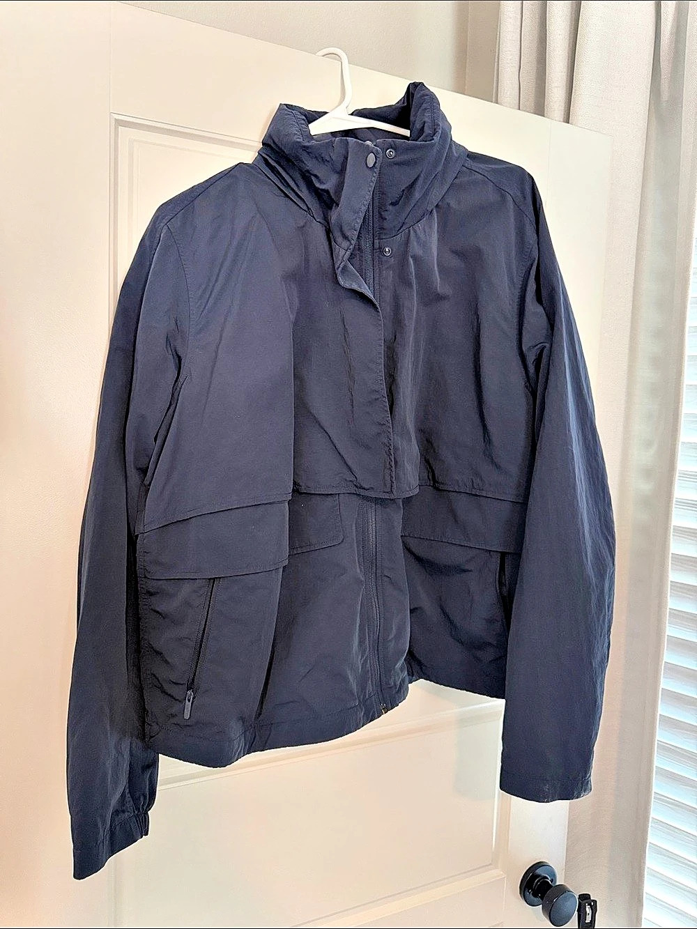 Lululemon Hooded Utility Jacket Navy & Leggings